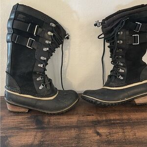 Sorel Black and Brown Women's Winter Boots 7